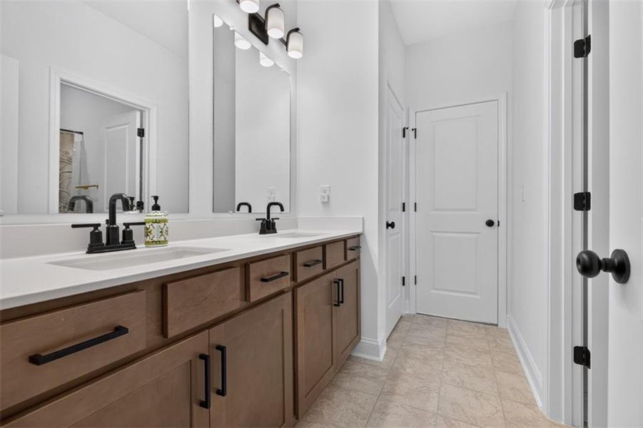 Furnished interior view inside a new home in Bailey Fence, Dacula (Image 48).
