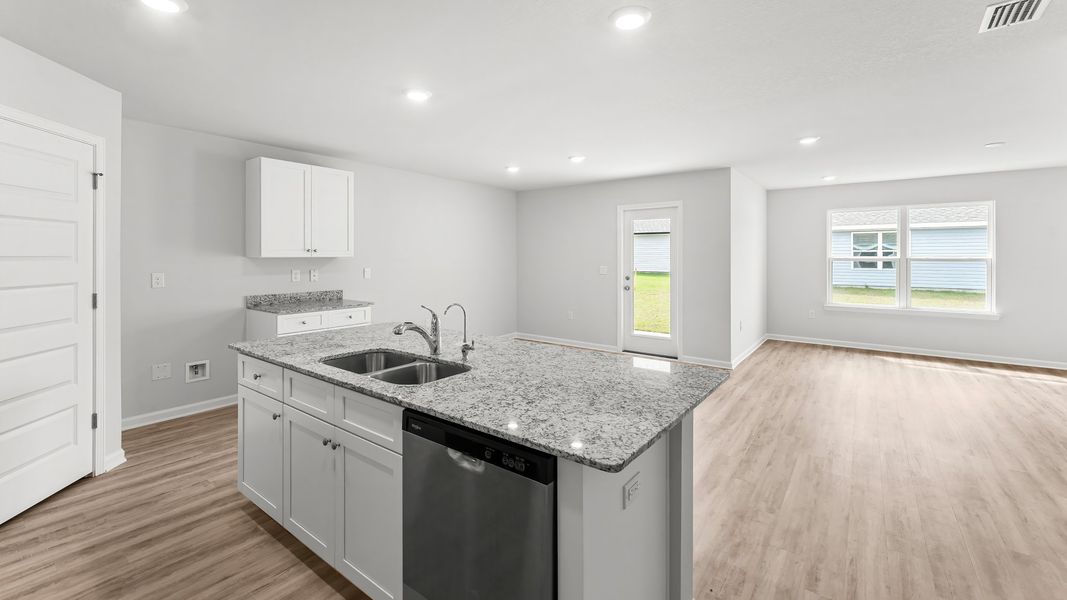 Furnished interior view inside a new home in Destini Lane, Panama City (Image 8).