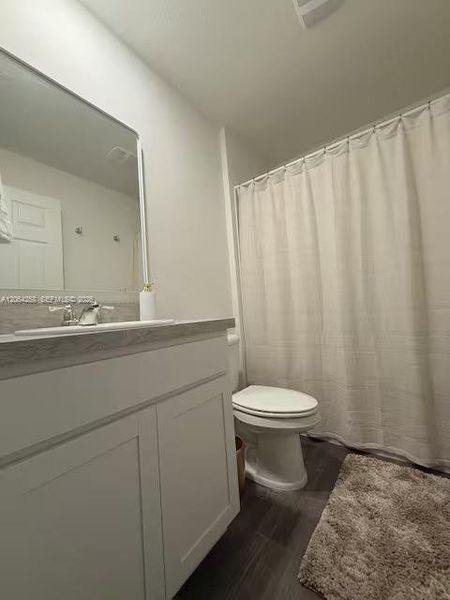 Furnished interior view inside a new home in , Port St. Lucie (Image 14).