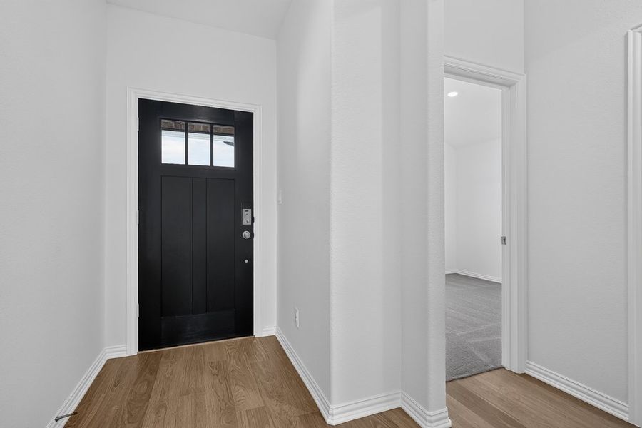 Spacious, unfurnished interior of a new home in Parks at Foster Crossing, Anna (Image 29). Spacious, unfurnished interior of a new home in Parks at Foster Crossing, Anna (Image 29).