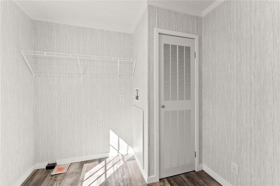 Spacious, unfurnished interior of a new home in , Cleveland (Image 25).