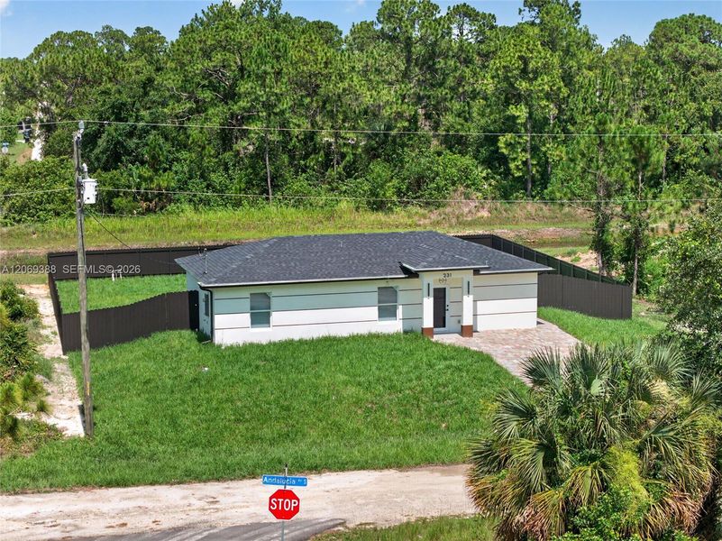 Image 30 of a home in .