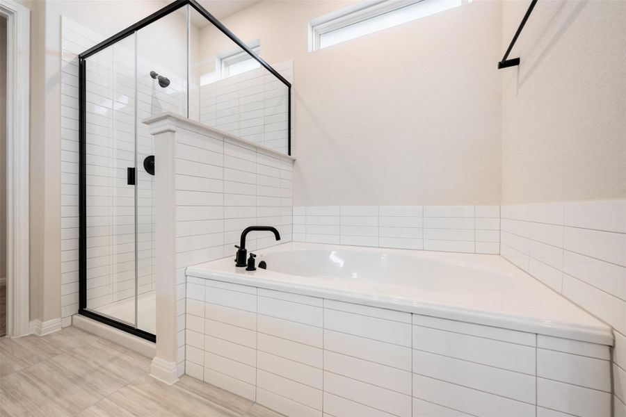 Representative images and renderings are for illustrative purposes. Actual structural options and design finishes of home may vary.
