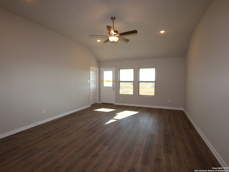 Spacious, unfurnished interior of a new home in Paloma Park, Converse (Image 28). Spacious, unfurnished interior of a new home in Paloma Park, Converse (Image 28).