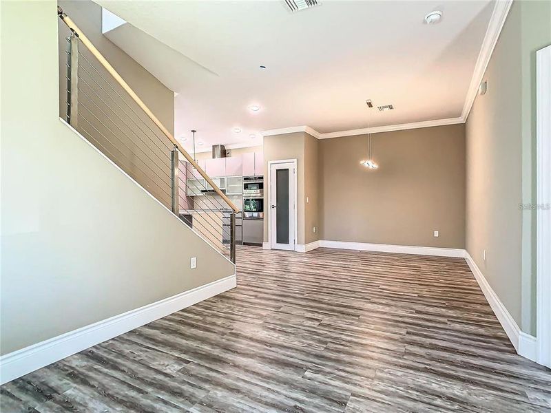 Spacious, unfurnished interior of a new home in , Davenport (Image 19).