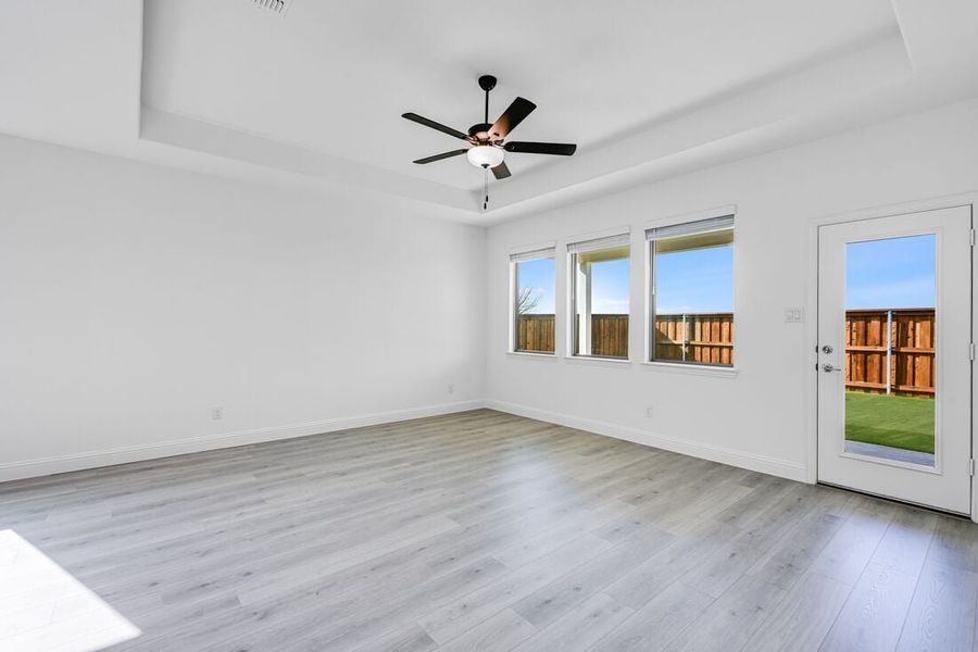 Representative unfurnished interior of a home built from the Lunaria by Taylor Morrison in Madero 50s, Fort Worth (Image 16).