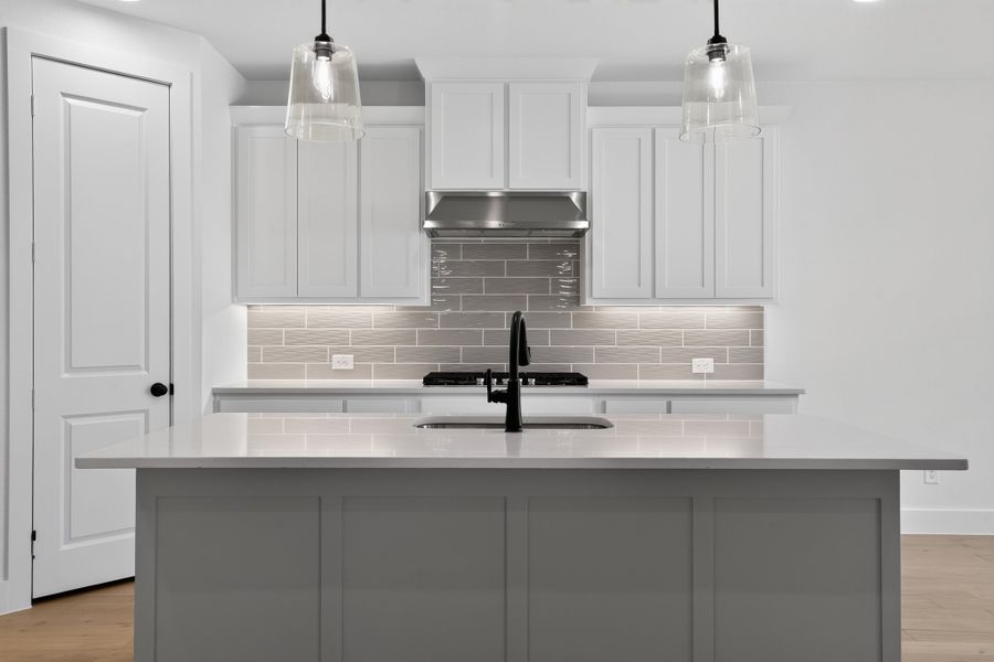 128 Buffalo - Kitchen