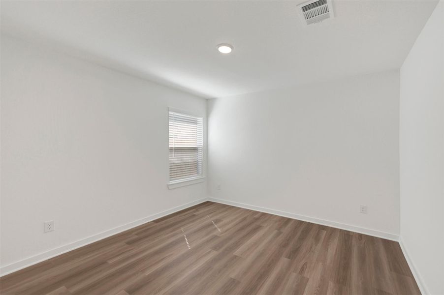 Spacious, unfurnished interior of a new home in Summerview, Fulshear (Image 15).