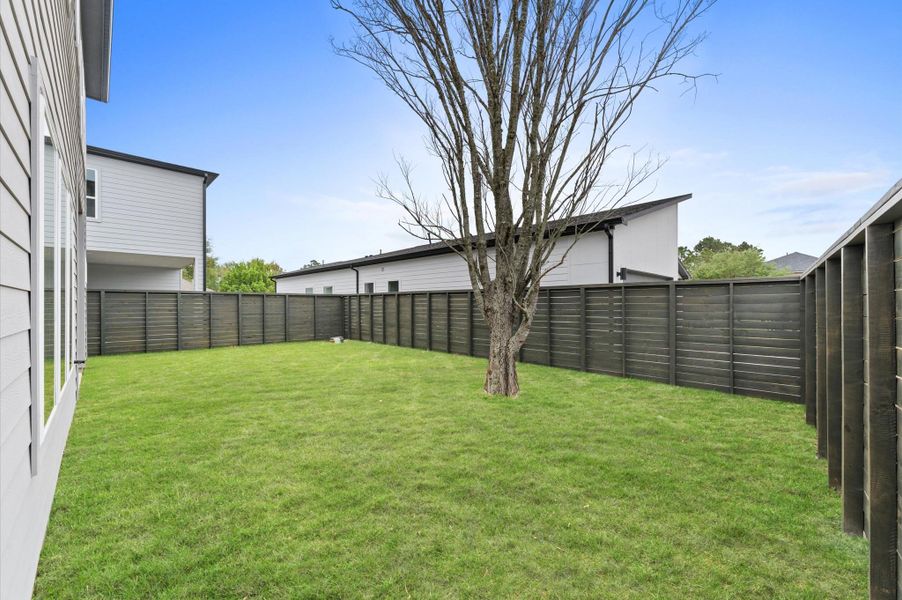 Front exterior of a new home in , Missouri City, TX, highlighting curb appeal (Image 29). Front exterior of a new home in , Missouri City, TX, highlighting curb appeal (Image 29).