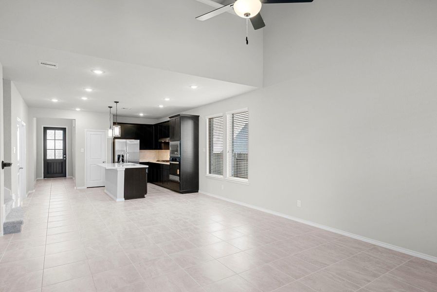 Spacious, unfurnished interior of a new home in The Trails 50', New Caney (Image 15).