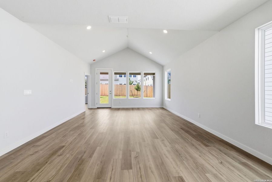Spacious, unfurnished interior of a new home in Talley Fields, San Antonio (Image 21).