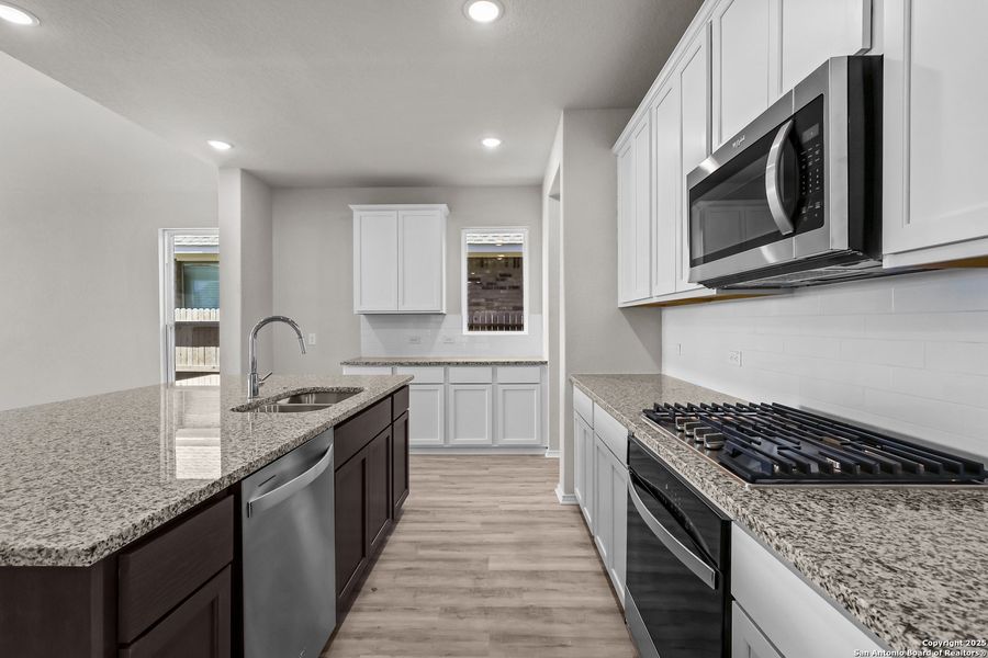 Furnished interior view inside a new home in Stillwater Ranch 45', San Antonio (Image 11). Furnished interior view inside a new home in Stillwater Ranch 45', San Antonio (Image 11).