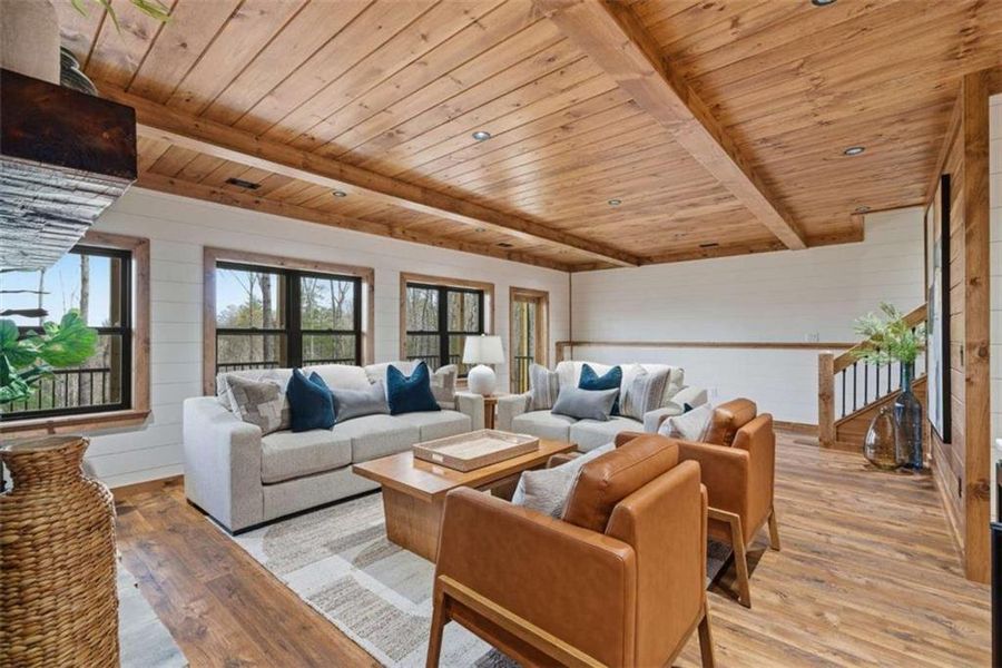 Exterior details and patio area of a home in , Blue Ridge (Image 2).