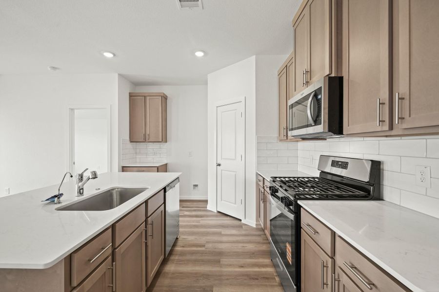 Furnished interior view inside a new home in Chapel Lakes, Montgomery (Image 8).