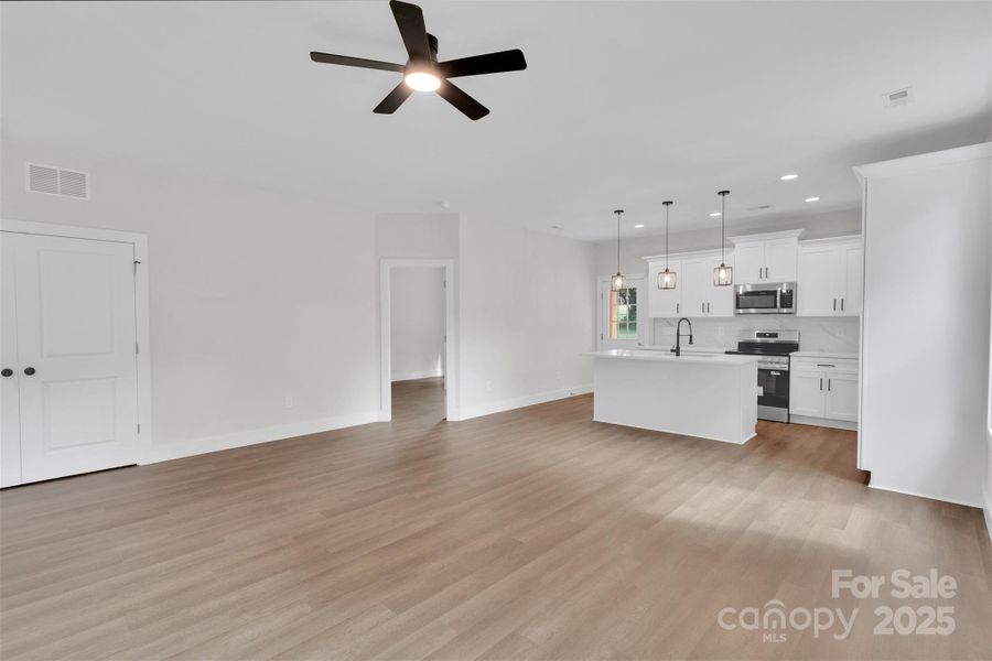 Spacious, unfurnished interior of a new home in , Bessemer City (Image 13).