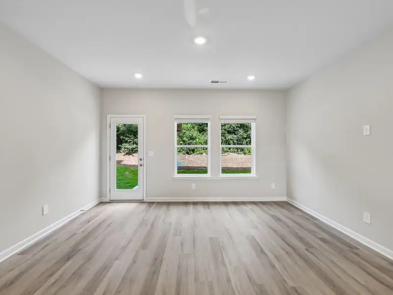 Spacious, unfurnished interior of a new home in Artisan Walk, Fairburn (Image 14).