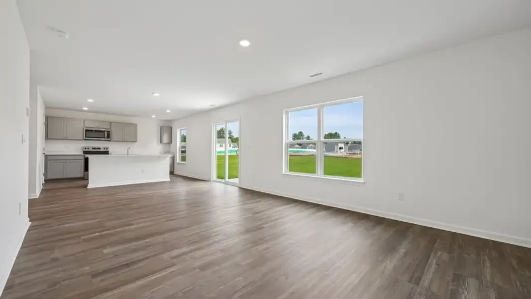 Spacious, unfurnished interior of a new home in Mangum Farms, Stem (Image 25).