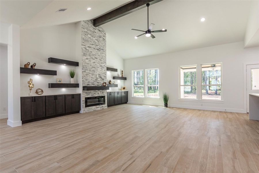 Furnished interior view inside a new home in , Dayton (Image 16).