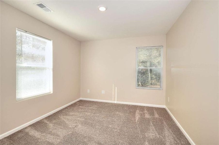 Spacious, unfurnished interior of a new home in , Monroe (Image 15).