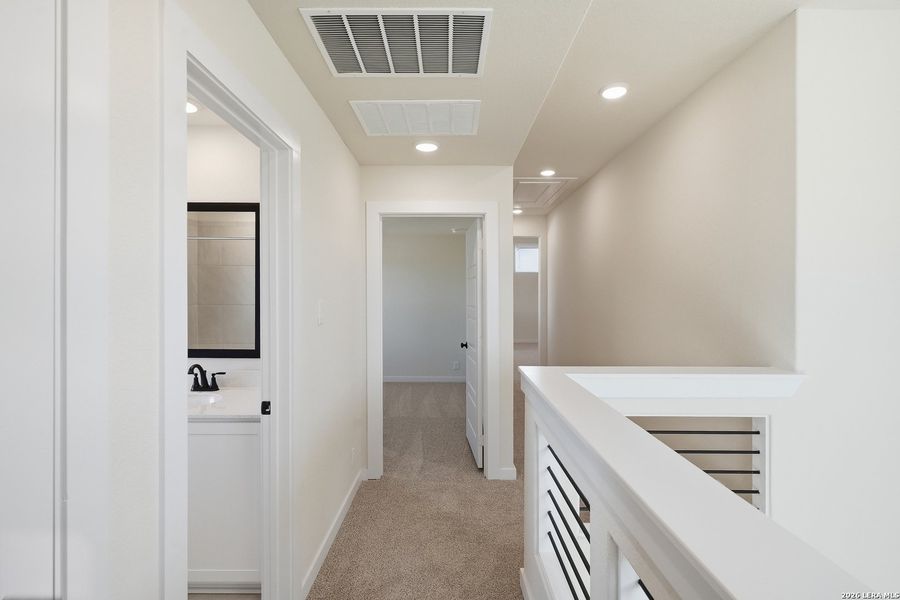 Spacious, unfurnished interior of a new home in The Crossvine, Schertz (Image 40).