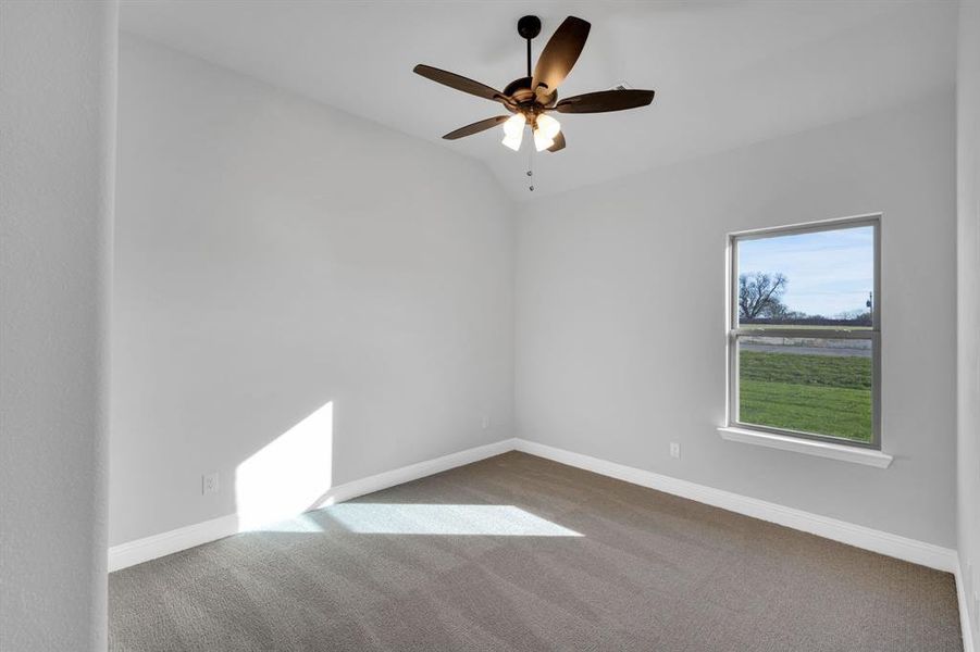 Spacious, unfurnished interior of a new home in , Waxahachie (Image 27).