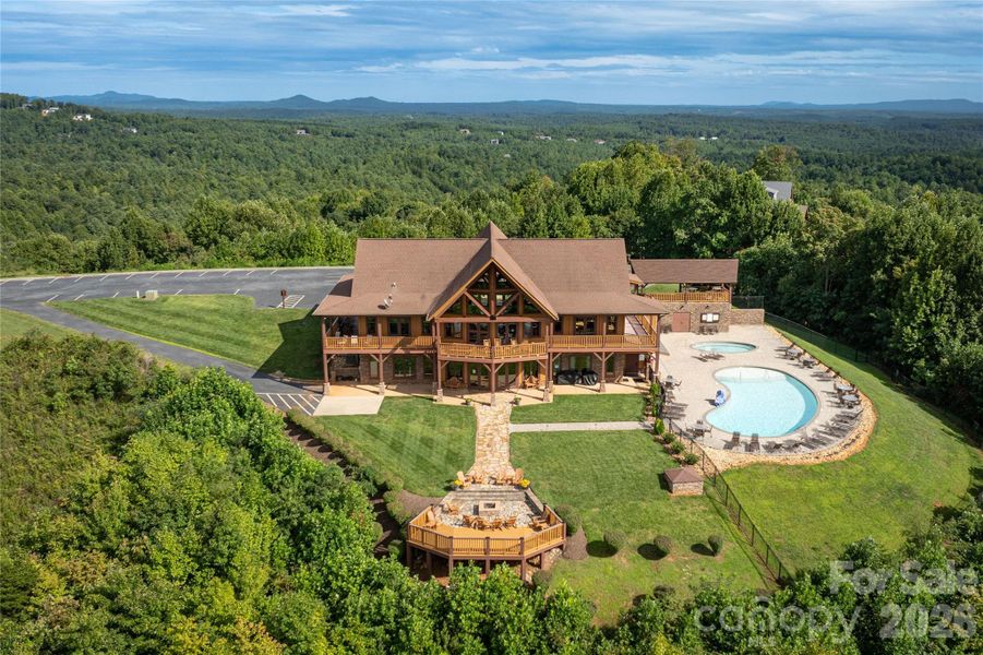Community amenities in , Lenoir (Image 20). Community amenities in , Lenoir (Image 20).