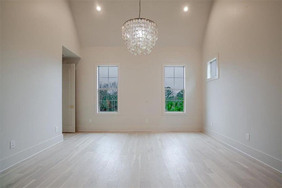 Spacious, unfurnished interior of a new home in Gardens at Arbor Springs, Newnan (Image 21).