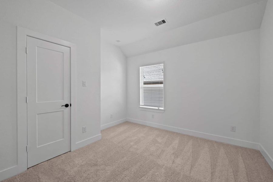 Spacious, unfurnished interior of a new home in The Woodlands Hills, Willis (Image 7).