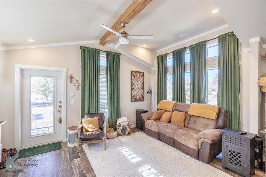 Furnished interior view inside a new home in , Abilene (Image 3).