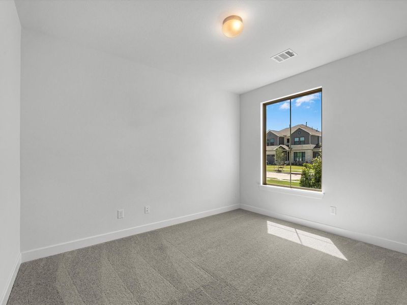 Spacious, unfurnished interior of a new home in Fulshear Lakes, Fulshear (Image 21).