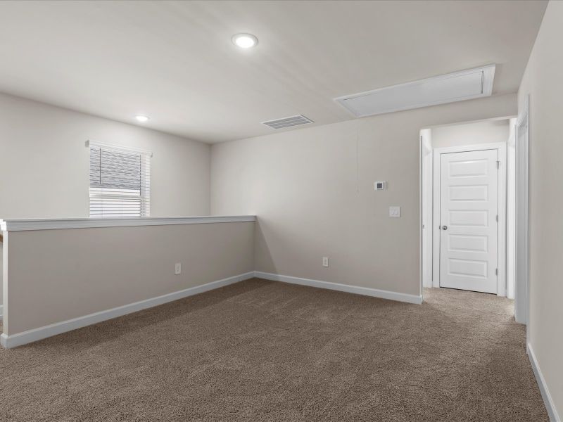 Spacious, unfurnished interior of a new home in Cedar Shoals – Heritage Collection, Piedmont (Image 9).