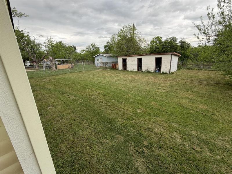 Exterior details and patio area of a home in , Brownwood (Image 15).