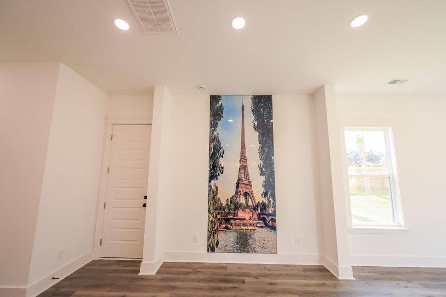 Spacious, unfurnished interior of a new home in , North Charleston (Image 80).