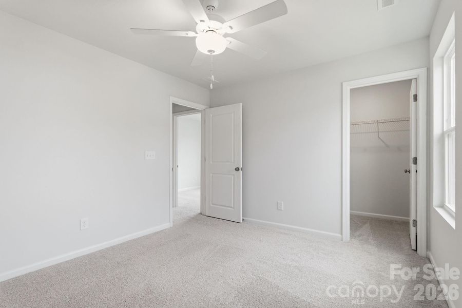 Spacious, unfurnished interior of a new home in Piper Creek, Newton (Image 28).