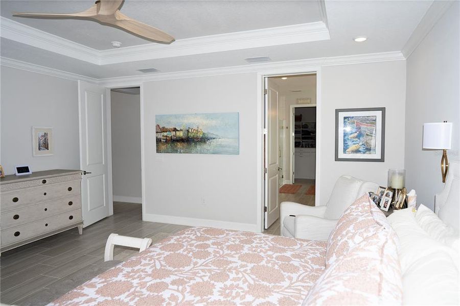 Furnished interior view inside a new home in , Sarasota (Image 27).