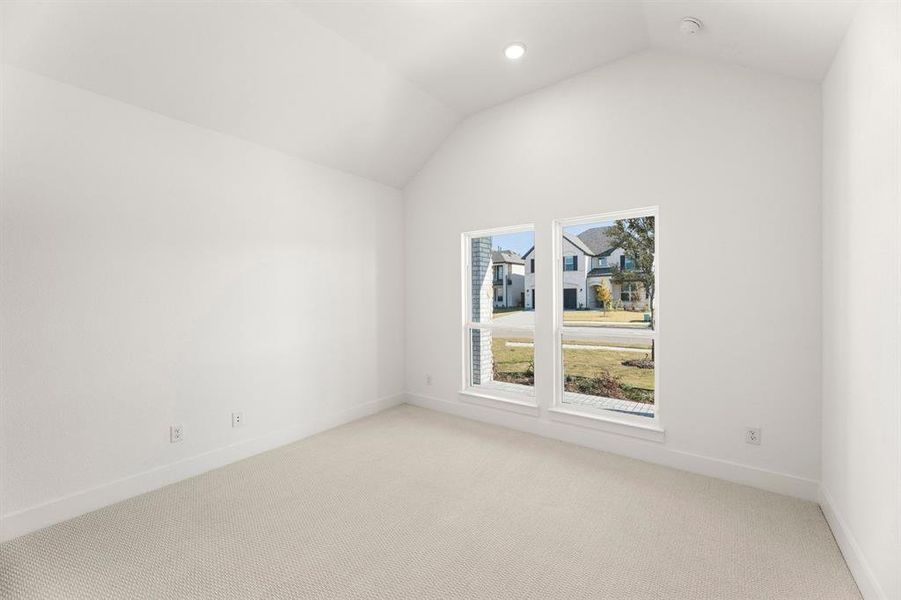 Spacious, unfurnished interior of a new home in Valencia on The Lake, Little Elm (Image 19).