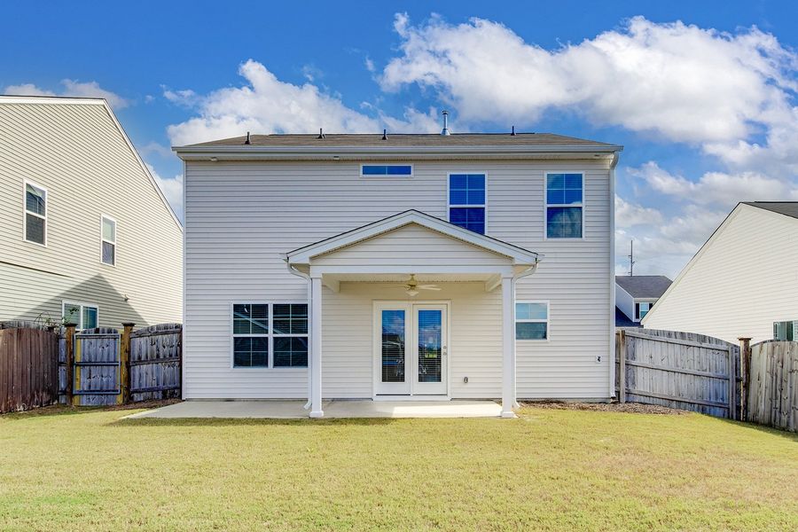Exterior details and patio area of a home in Bluefield, Lexington (Image 15).