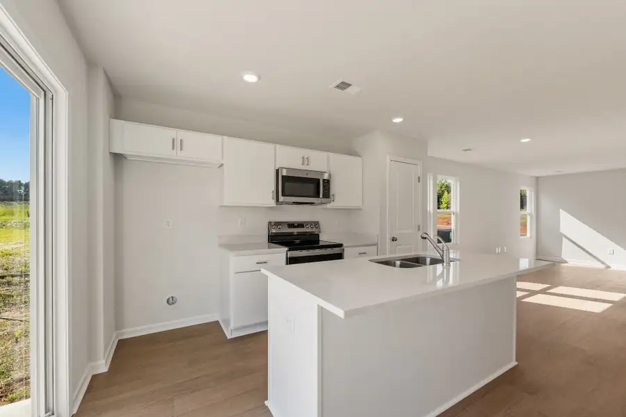 Furnished interior view inside a new home in Evergreen, Spartanburg (Image 5).