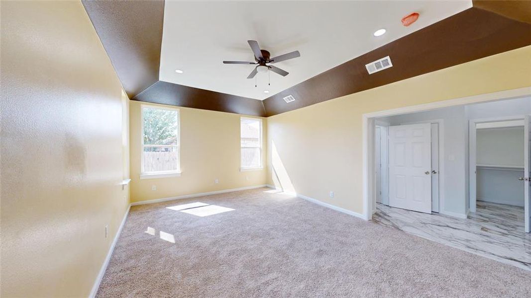 Spacious, unfurnished interior of a new home in , Balch Springs (Image 27).
