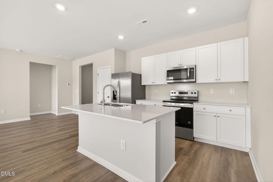 9-web-or-mls-DSC07621 9-web-or-mls-DSC07621