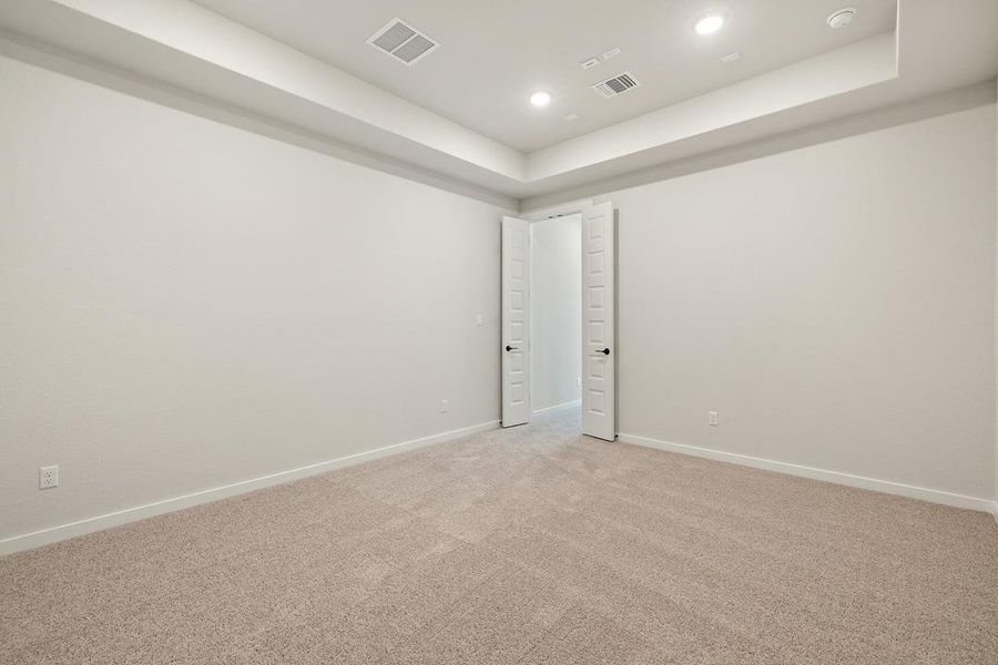 Spacious, unfurnished interior of a new home in Capitol Collection at Lariat, Liberty Hill (Image 19). Spacious, unfurnished interior of a new home in Capitol Collection at Lariat, Liberty Hill (Image 19).