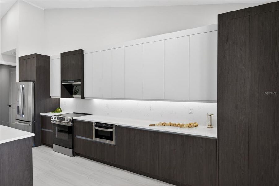 Furnished interior view inside a new home in , Cape Coral (Image 6).