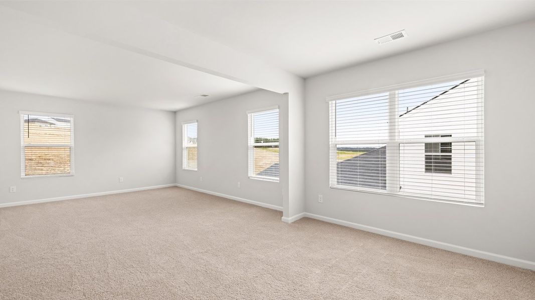 Spacious, unfurnished interior of a new home in The Abbey at Trolley Run Station, Aiken (Image 26).