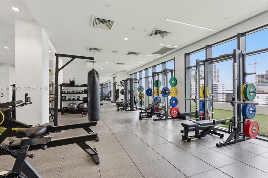 Community amenities in , Miami (Image 37).