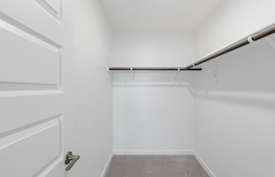 Spacious, unfurnished interior of a new home in Wolf Ranch, Georgetown (Image 19).