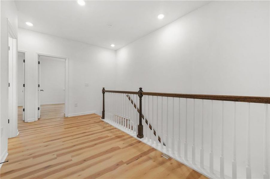 Spacious, unfurnished interior of a new home in , Atlanta (Image 27).