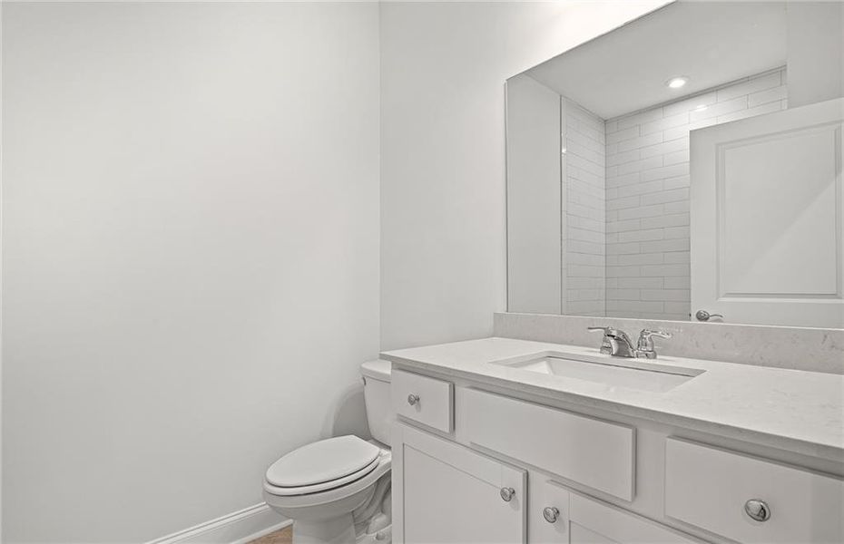 Image 26 of a home in Overland. Image 26 of a home in Overland.