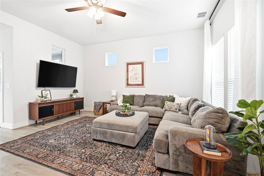 Furnished interior view inside a new home in Sunfield, Buda (Image 7).