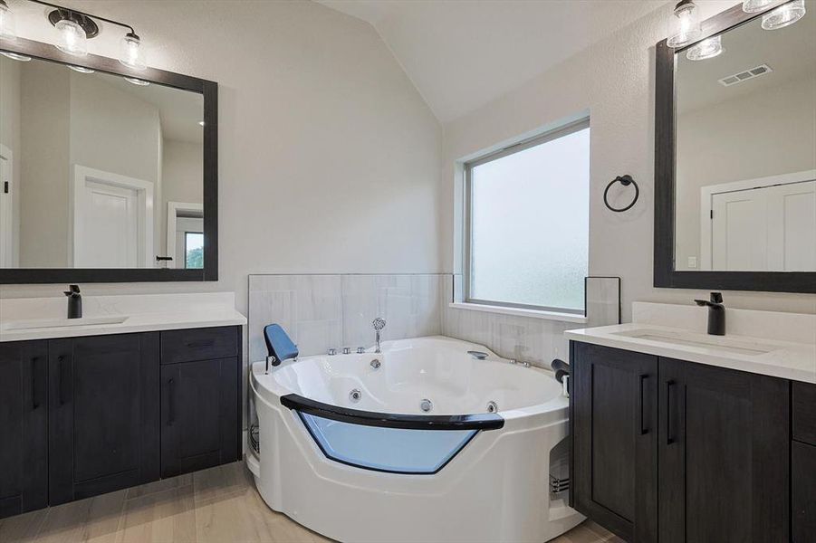 Furnished interior view inside a new home in , Weatherford (Image 28). Furnished interior view inside a new home in , Weatherford (Image 28).