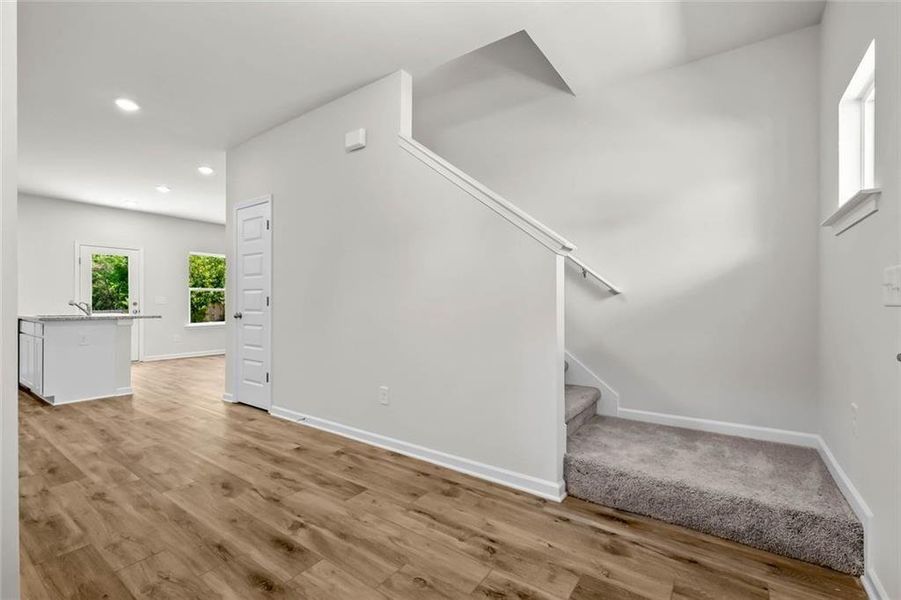 Spacious, unfurnished interior of a new home in North Haven, Rome (Image 16).